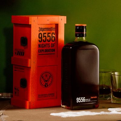 Licor Jägermeister 9556 Nights of Exploration 700ml